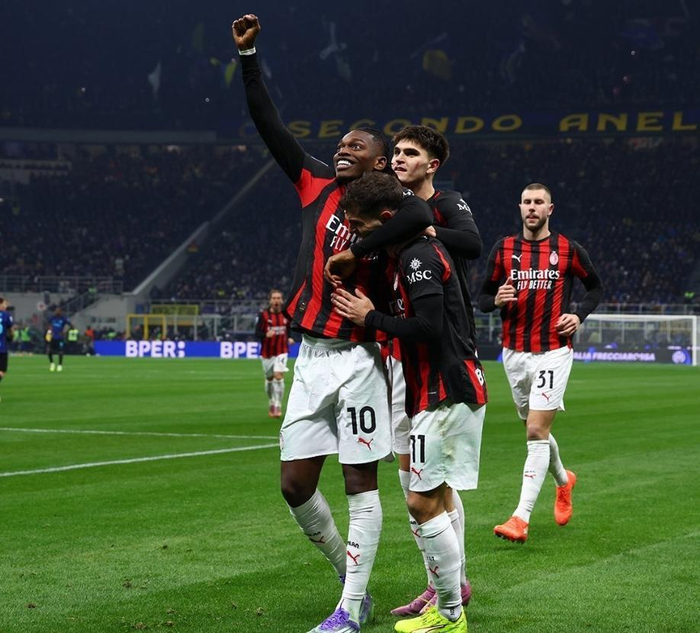 从头到尾的 从头到尾的