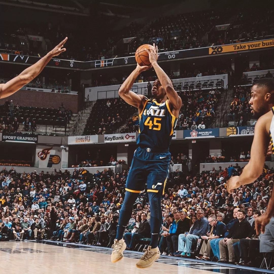 拼抢引发争 拼抢引发争